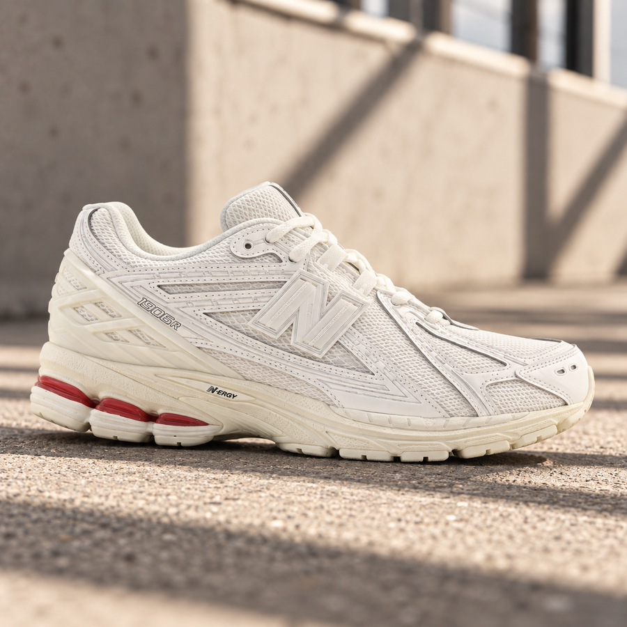 New Balance 1906R Beige